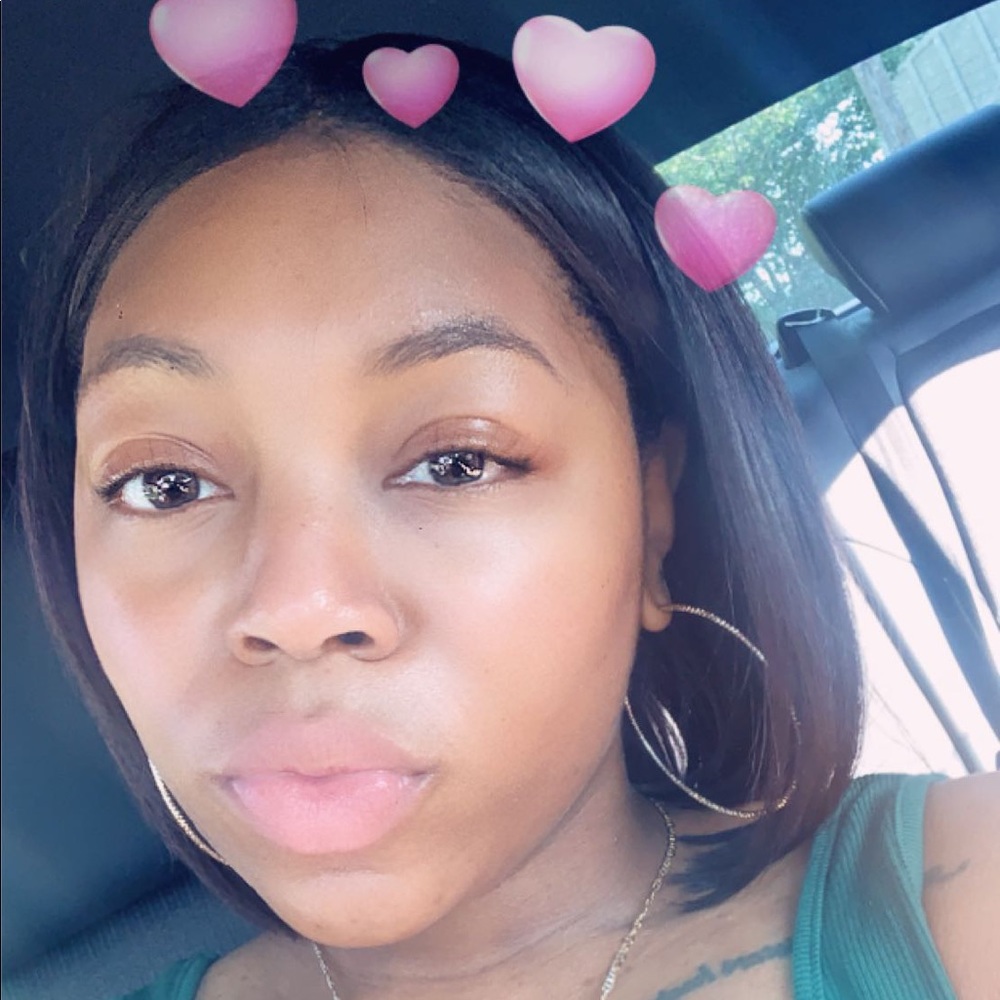 Meet your Posher, Devyn